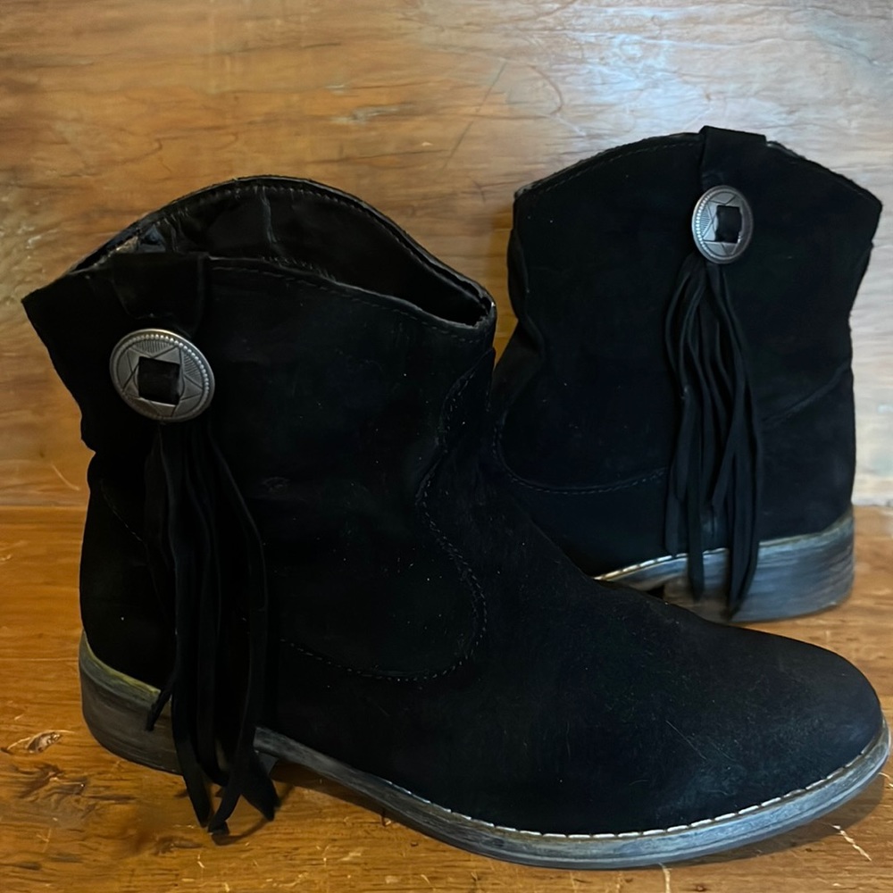 Denim & Supply Ralph Lauren Aubrie Suede Booties  w/ concho & fringe acc… - Picture 3 of 9